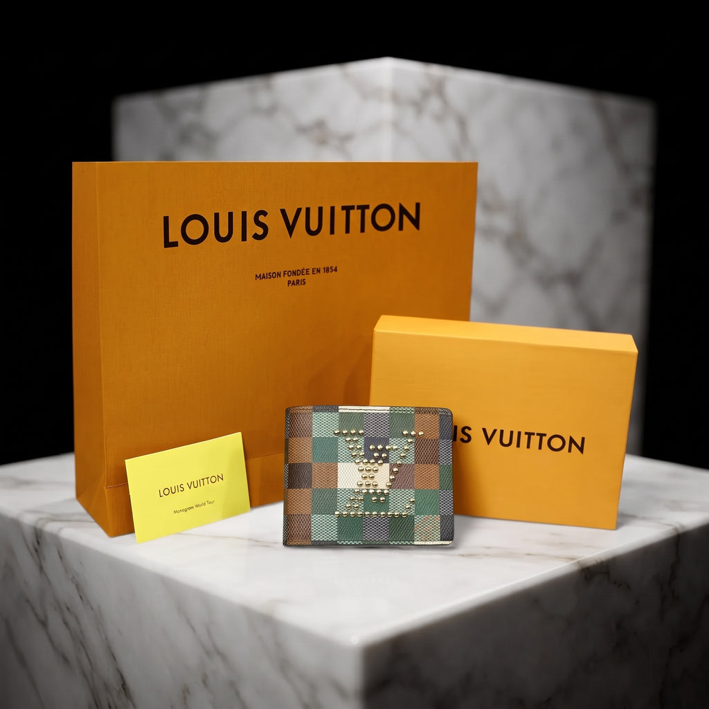 LV WALLET