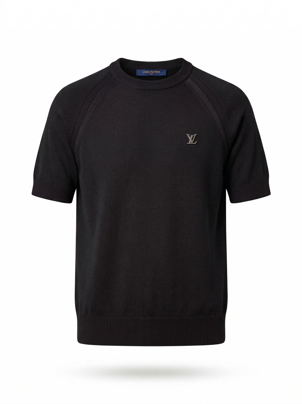 Lo-uis Vu-toi T-shirt.