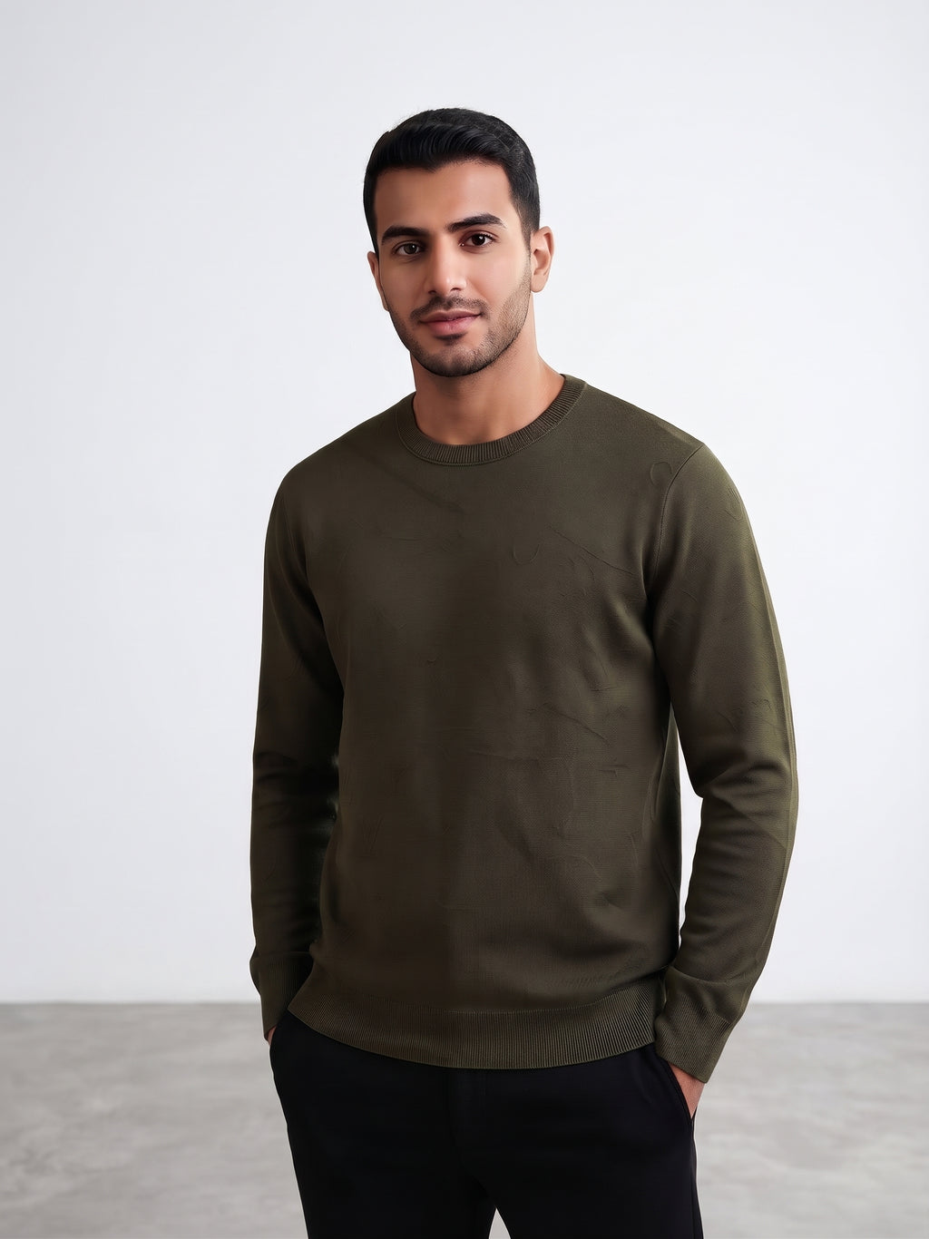L.V  Pullover
