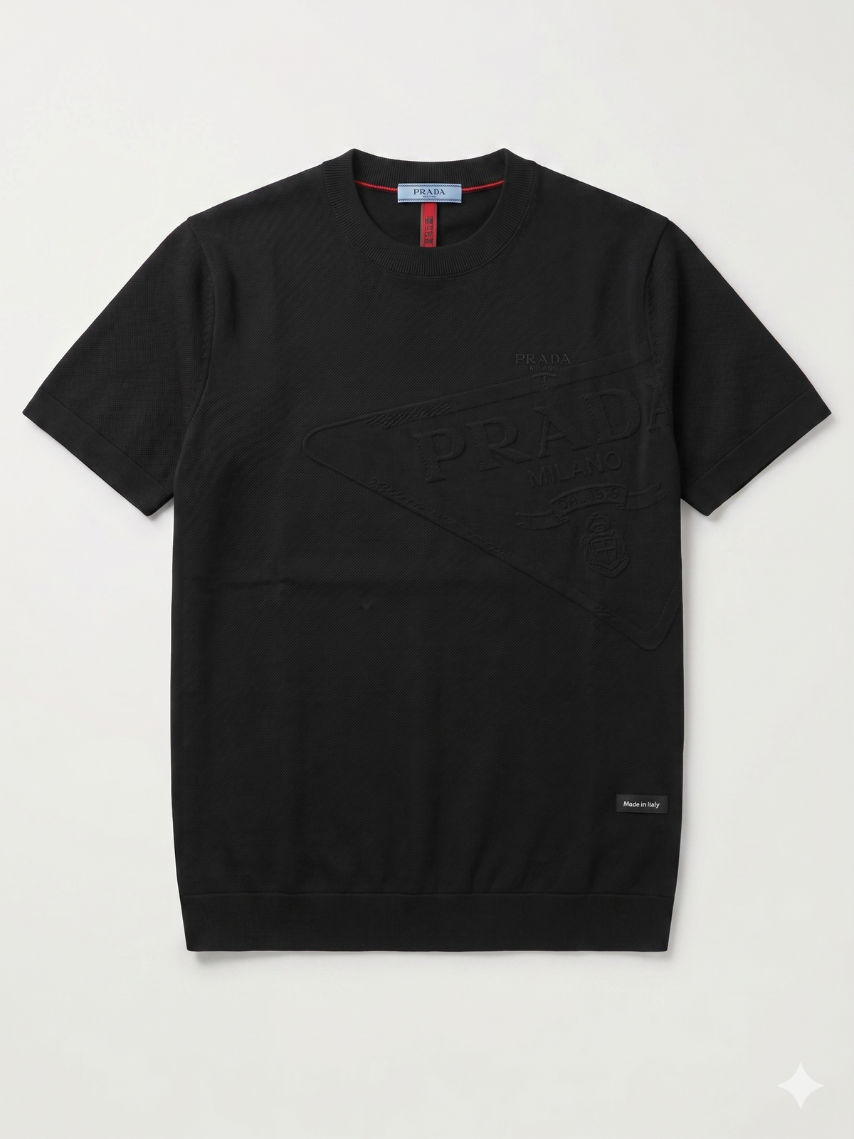 PRADA T-SHIRT.
