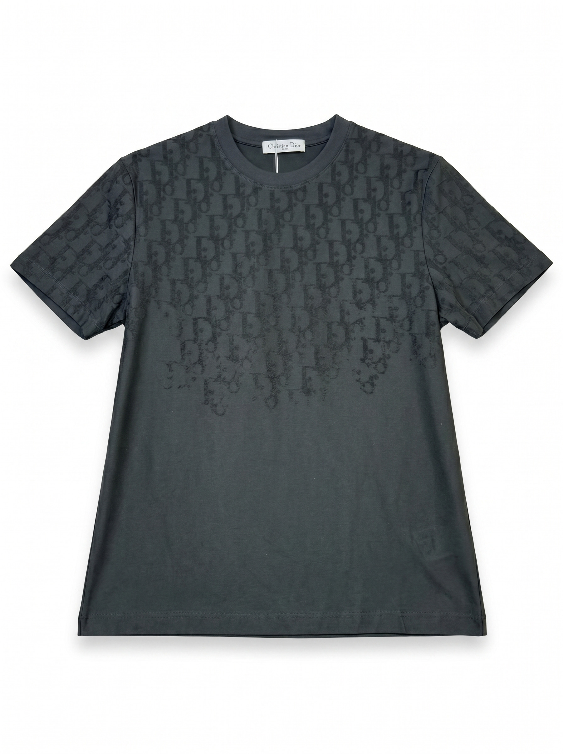 DIOR T-shirt.