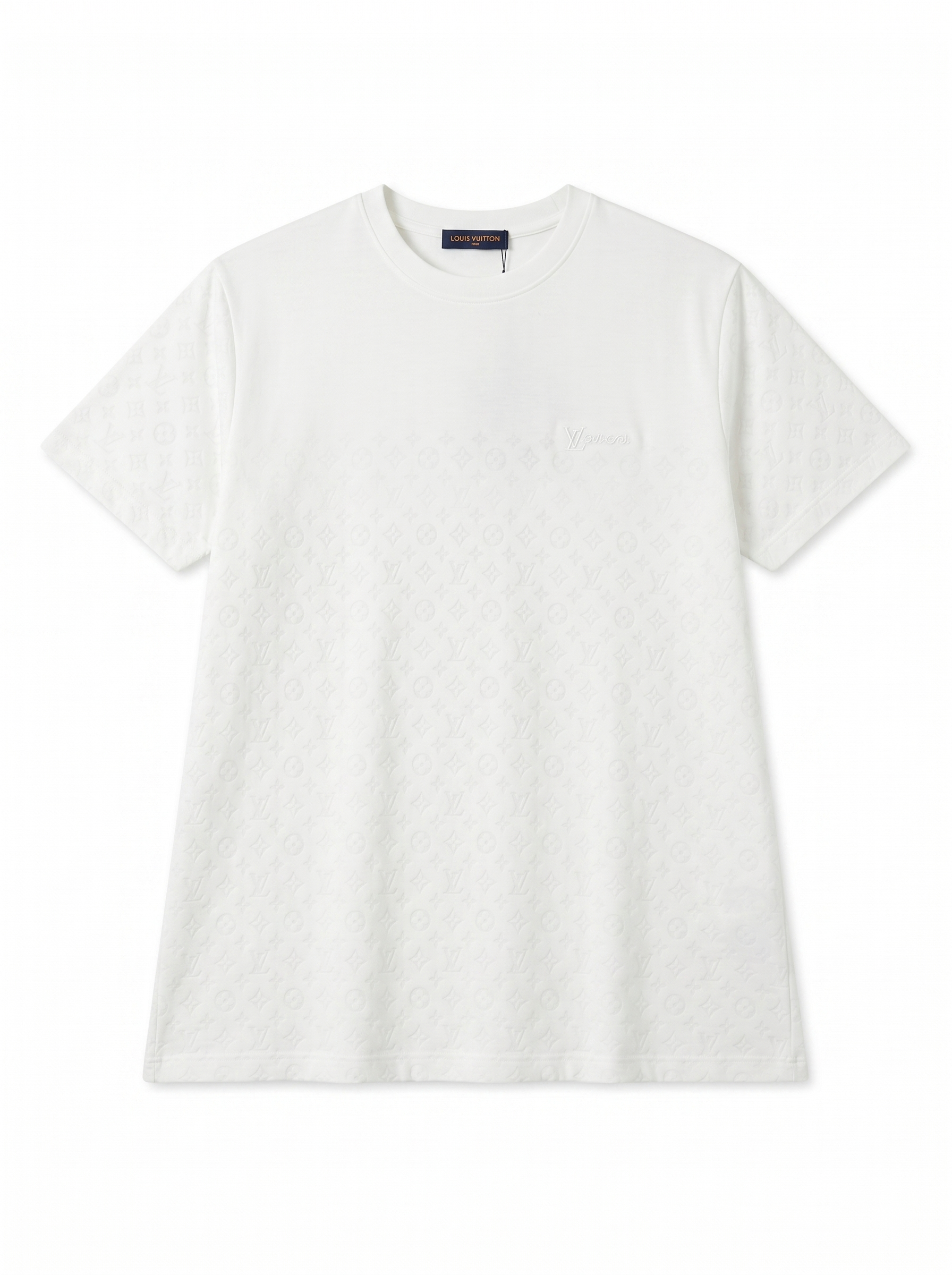 L-ou-i V-toin T-shirt.