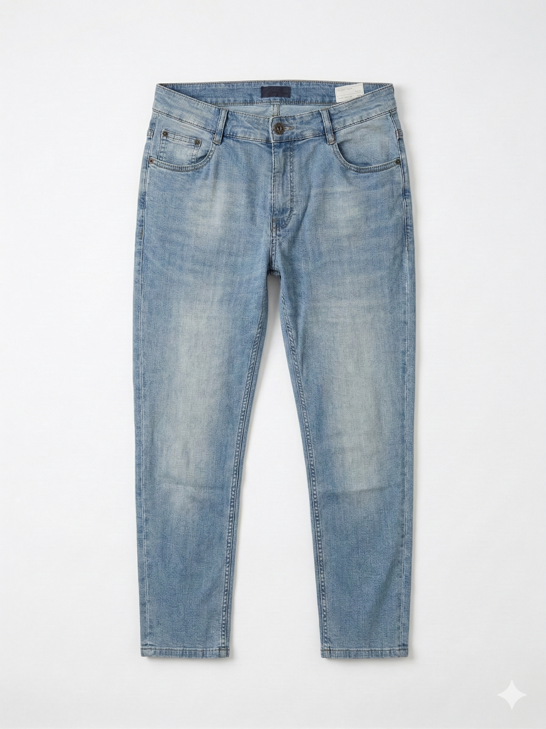 P-r-*-d-a pant