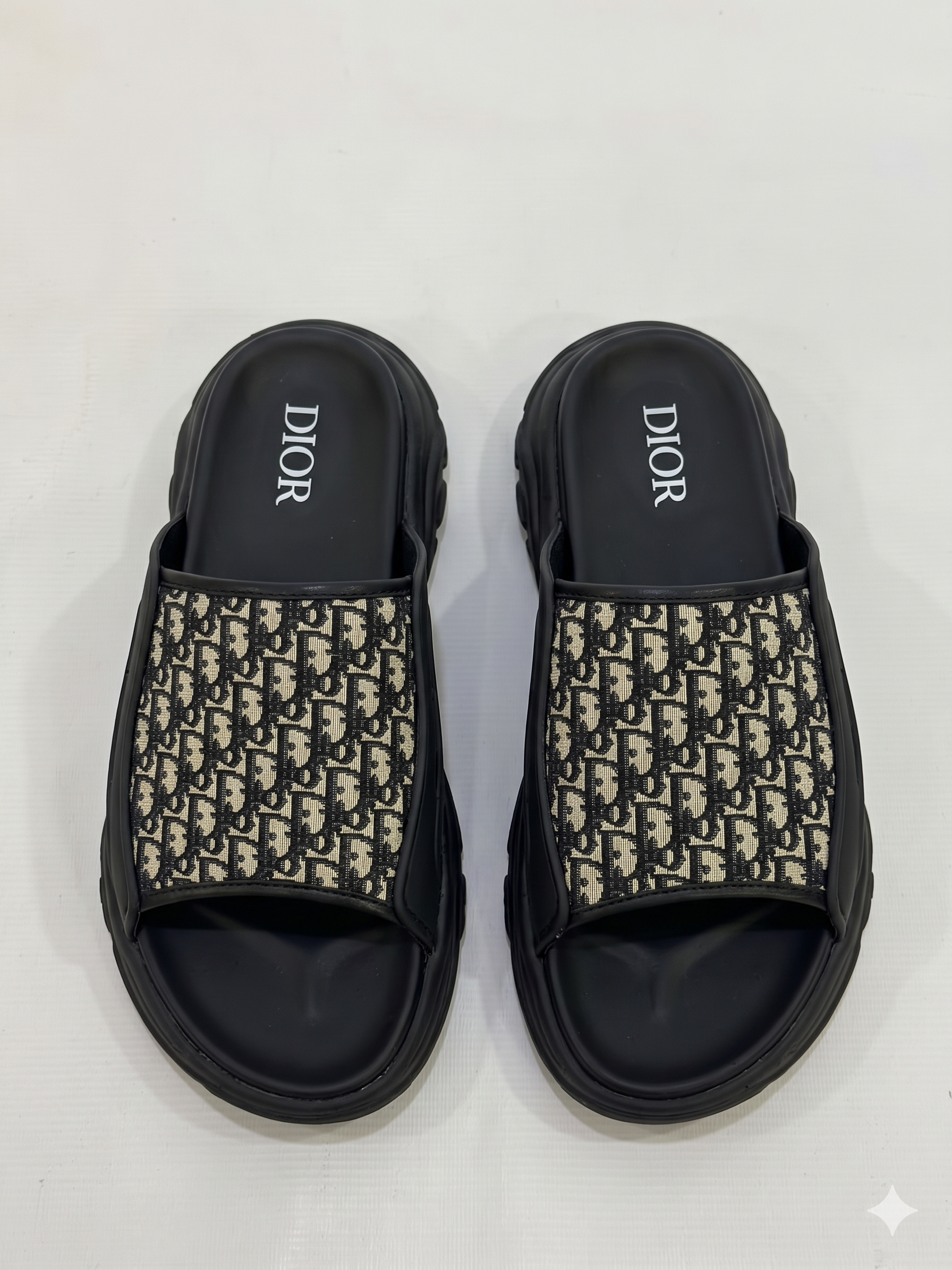 DIOR slipper