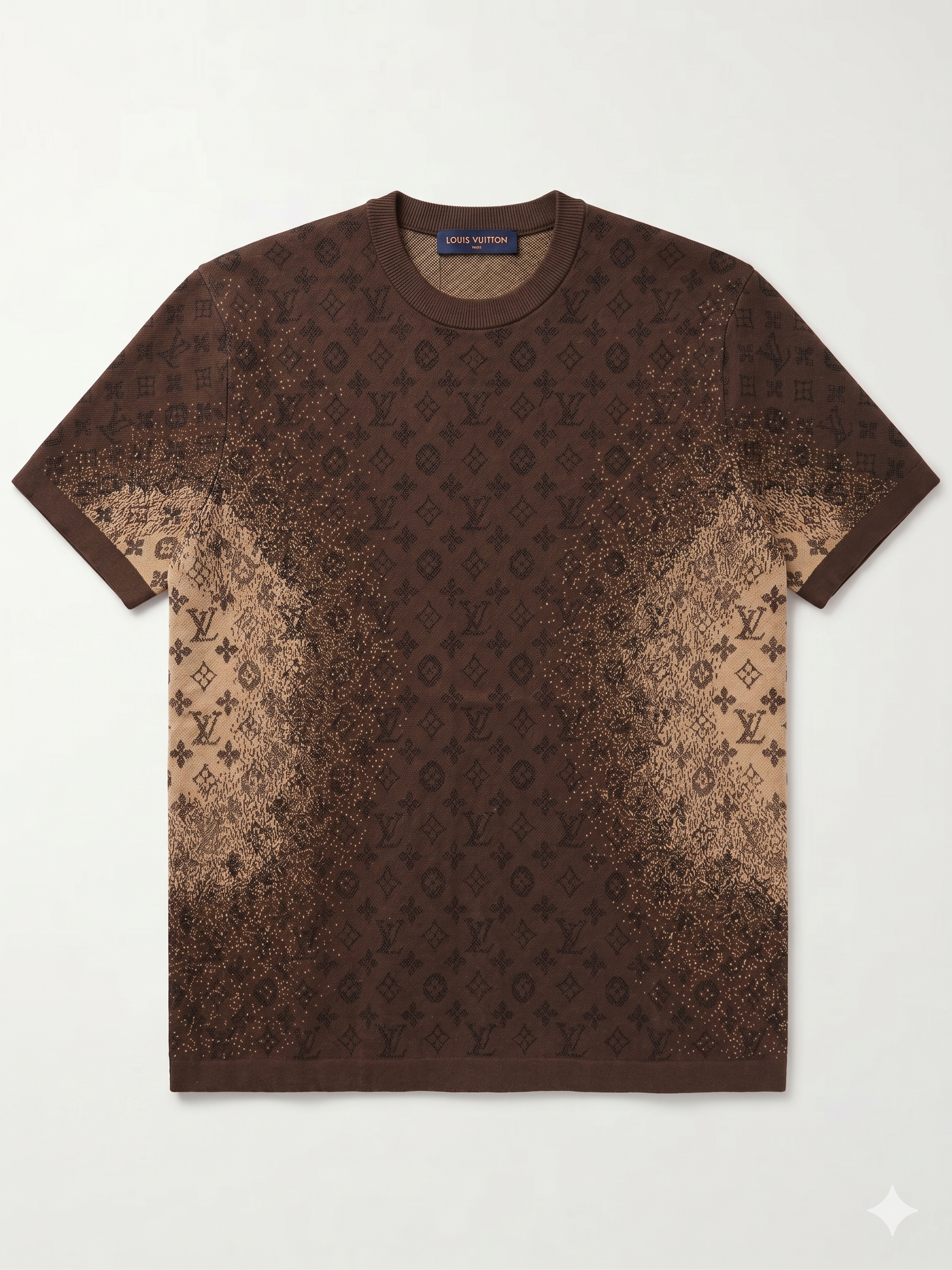 L-o-u-i-s V-u-it-on T-SHIRT.