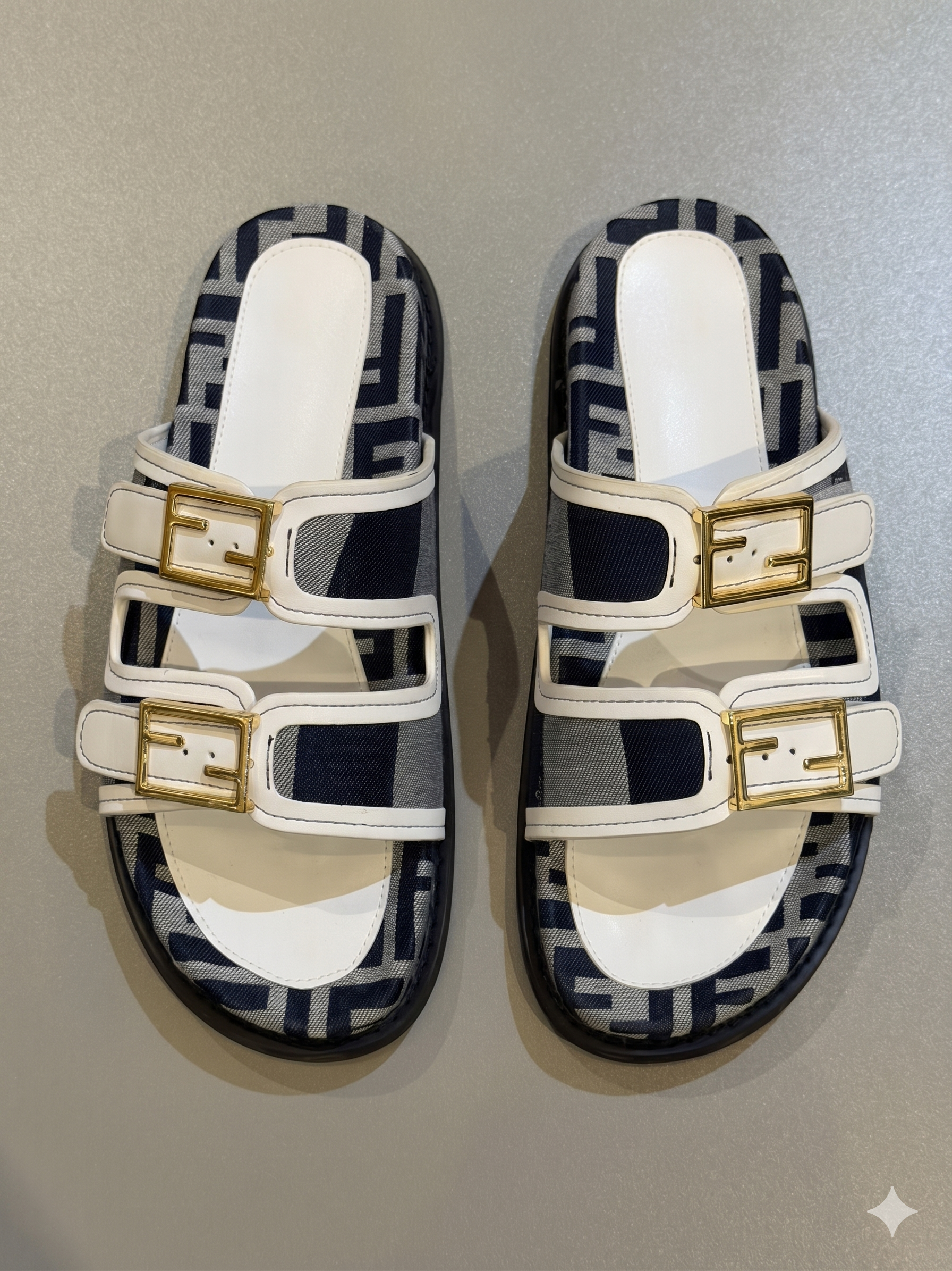 FENDI SLIPPER