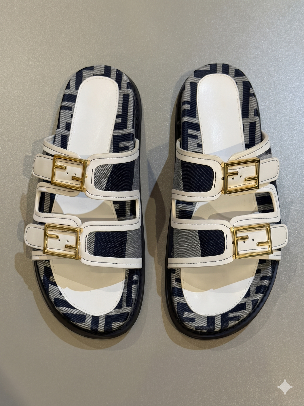 FENDI SLIPPER