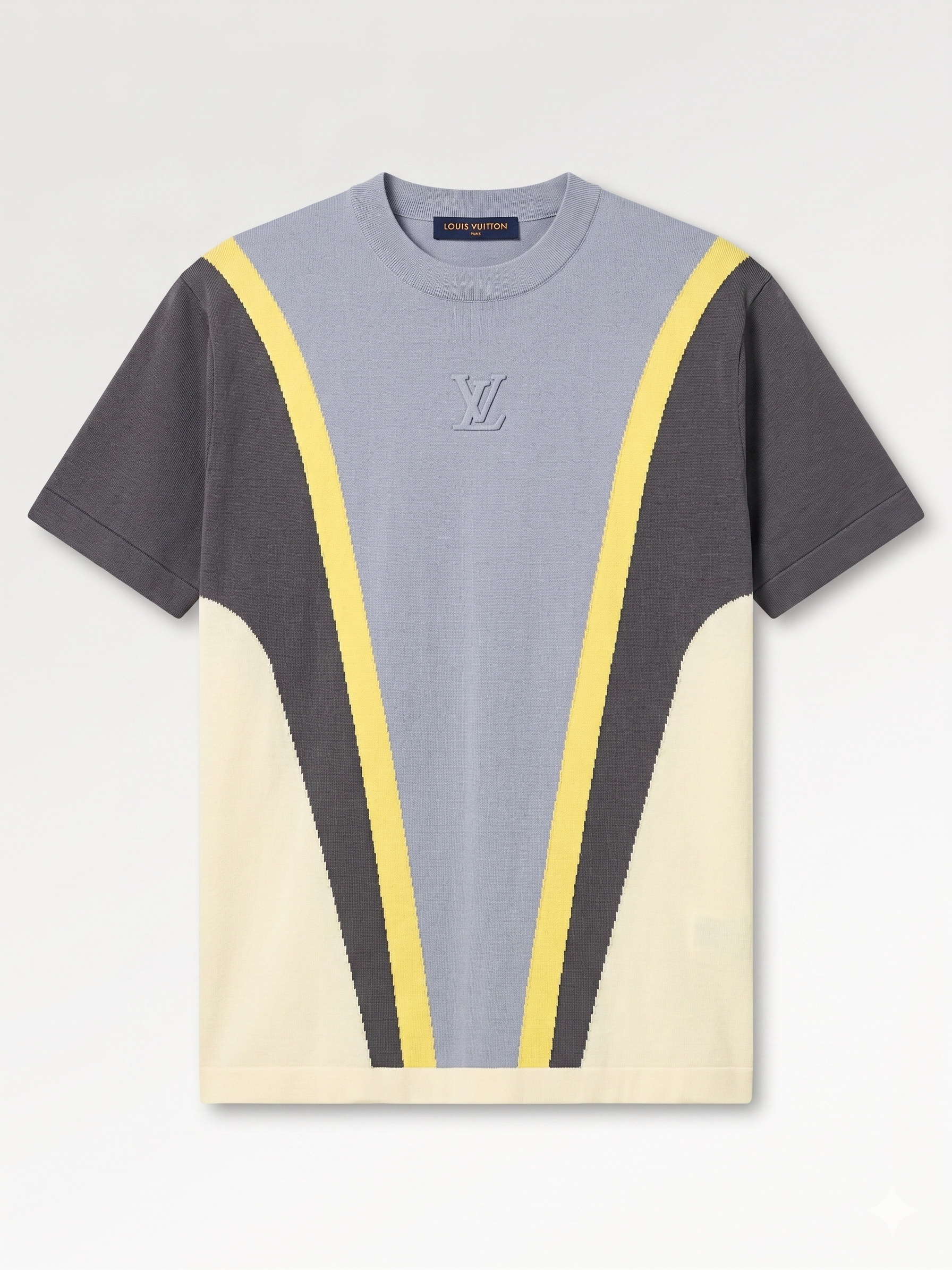 Lo-u-is Vui-to-n T-SHIRT.