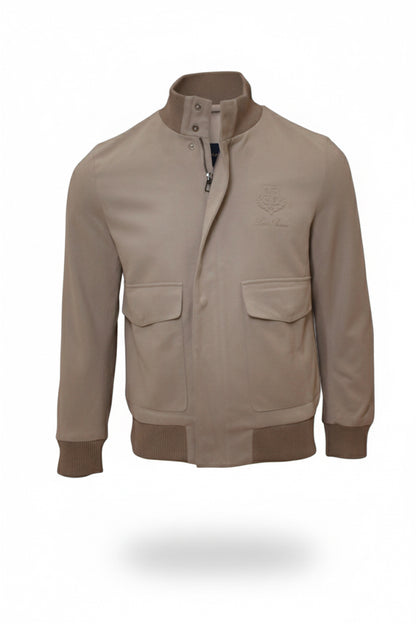 L-o-r-o p-i-*-n-a jacket