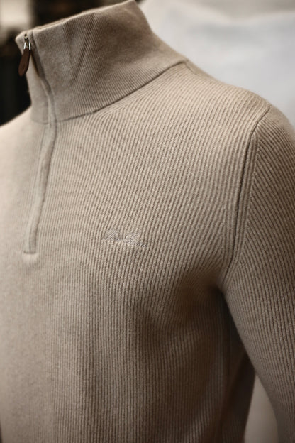 L-o-r-o p-*-a-n-a pullover