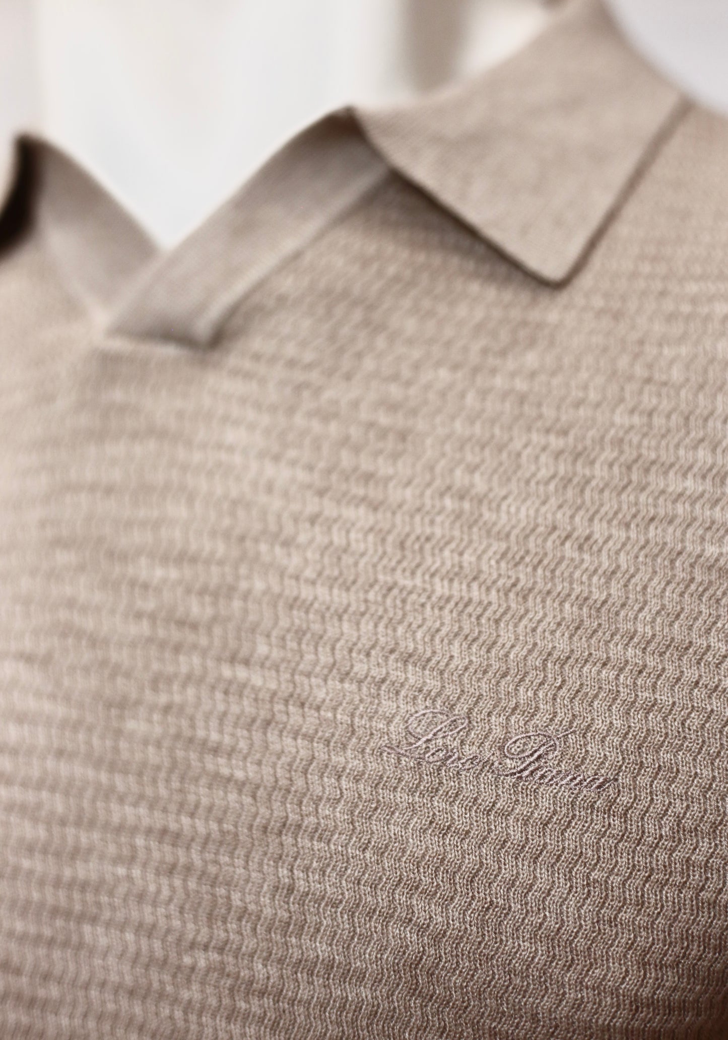 L-o-ra- pi*ana pullover