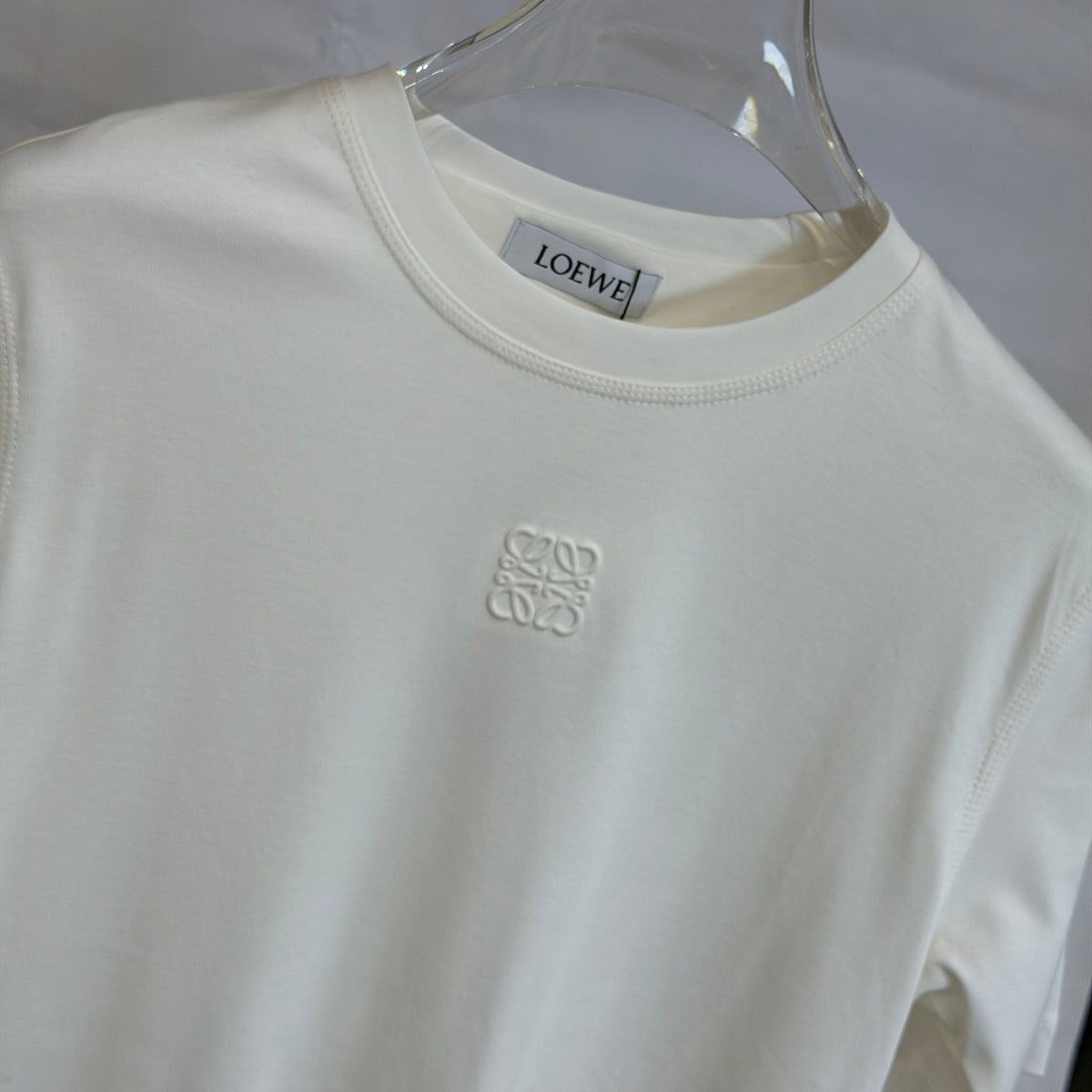 LOEWA T-shirt.