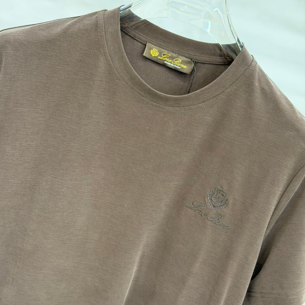 Loro piana T-shirt.