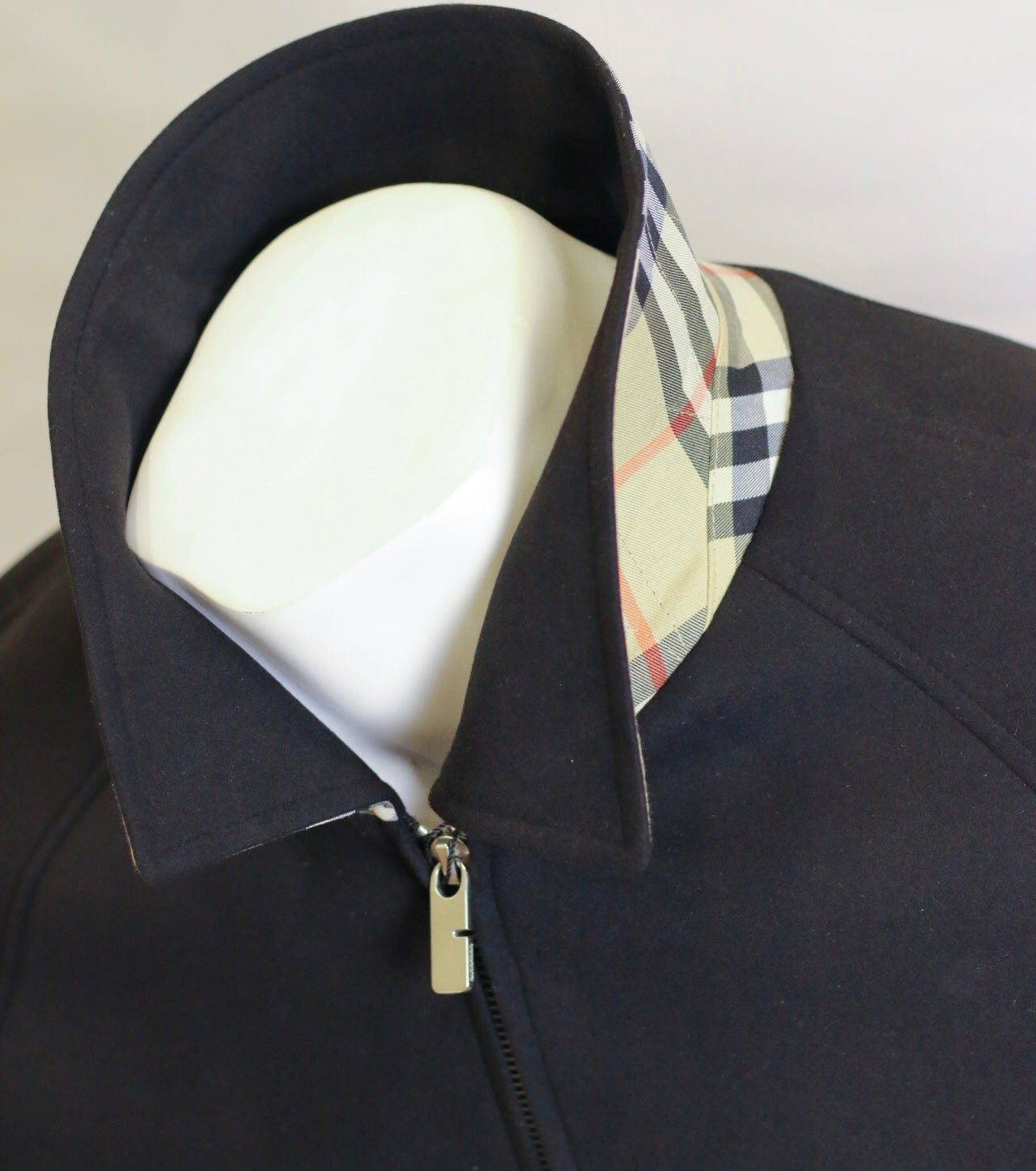 b-u-r-b-e-r-*-y jacket