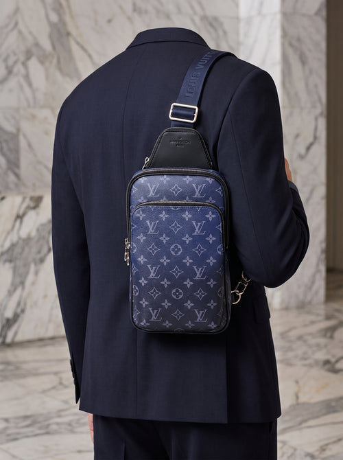 LO-UI-S VI-UTT-ION BAG