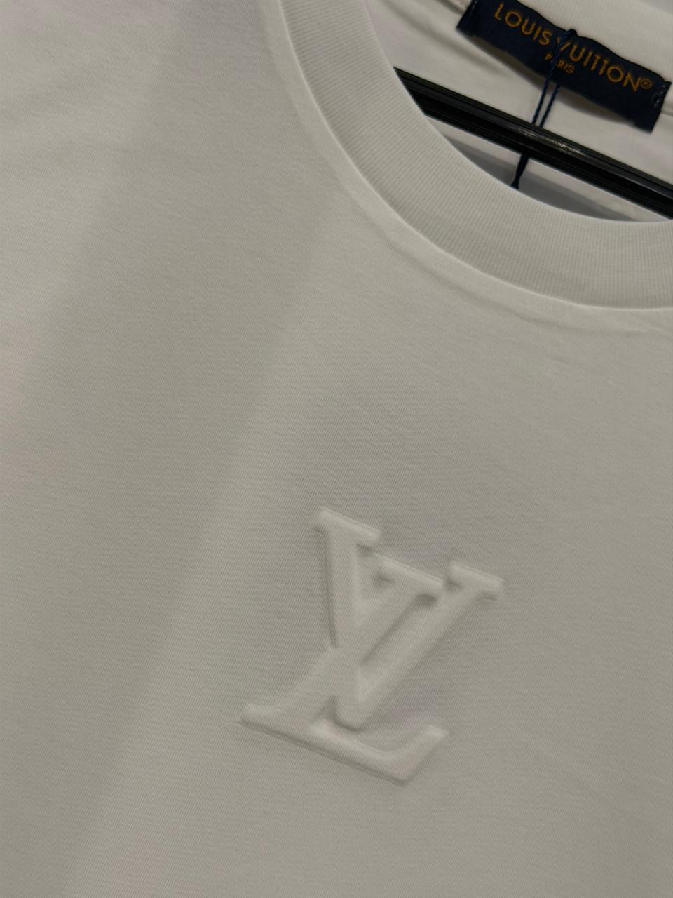 L-o-is Vu-it-on T-SHIRT.