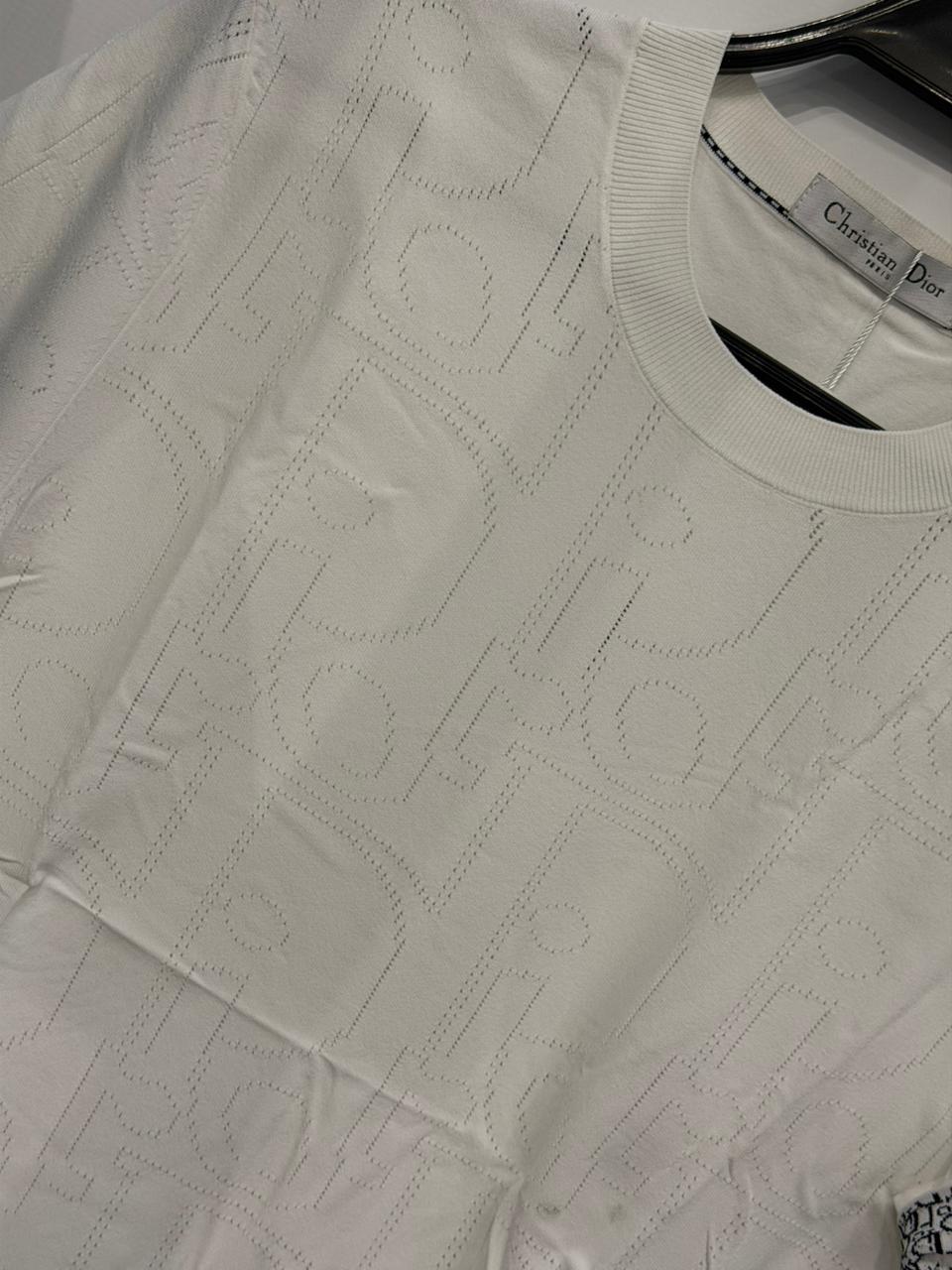 DIOR T-SHIRT.