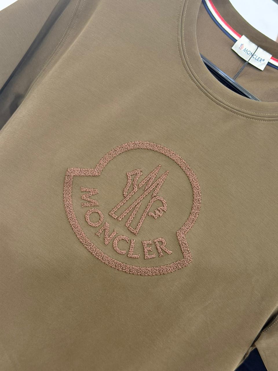 Moncler T-SHIRT.