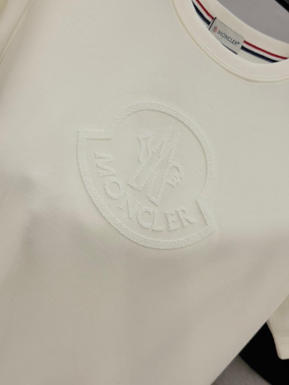 Moncler T-SHIRT.