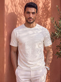 L-ou-i V-toin T-shirt.