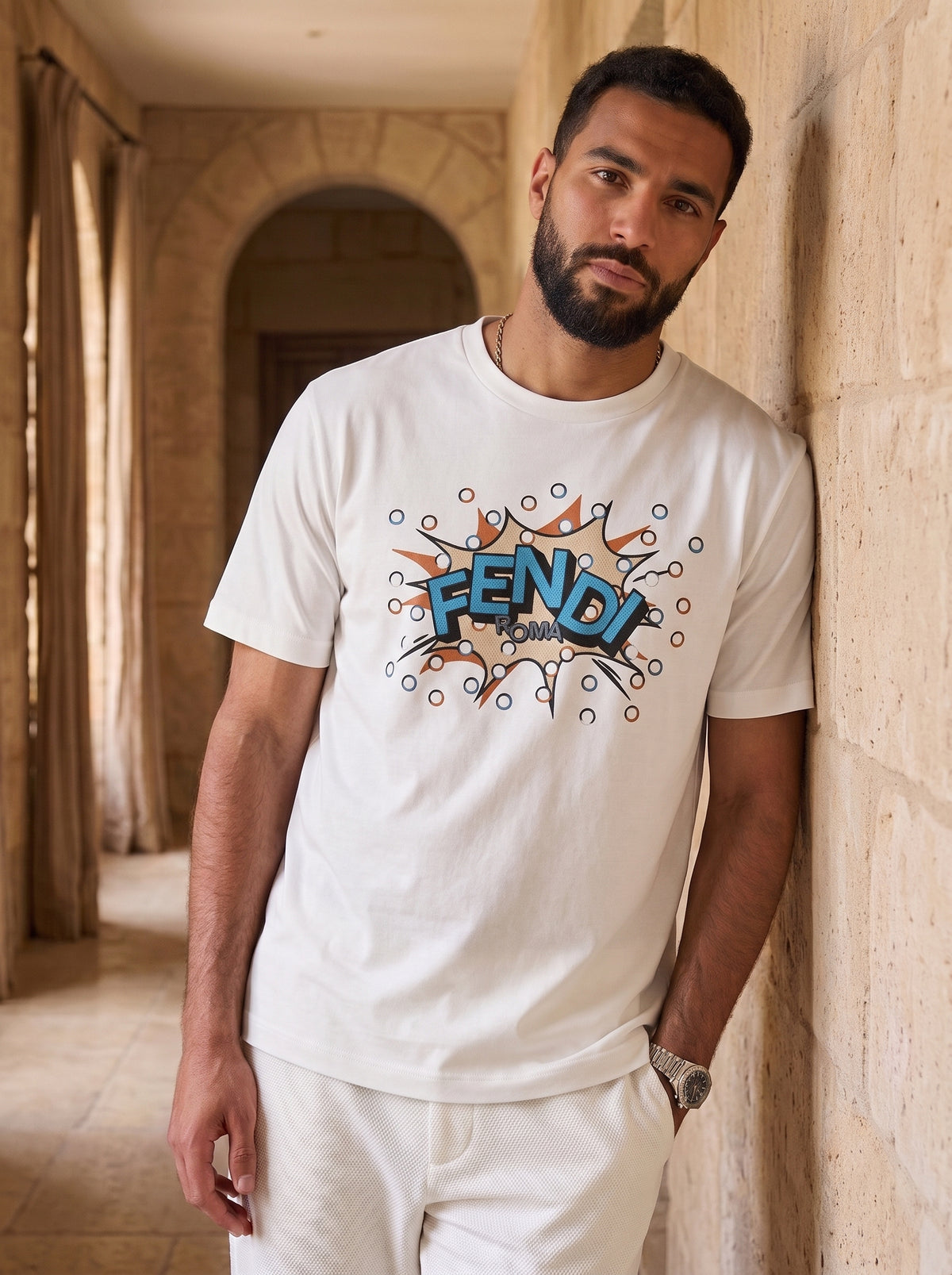 Fendi T-SHIRT.