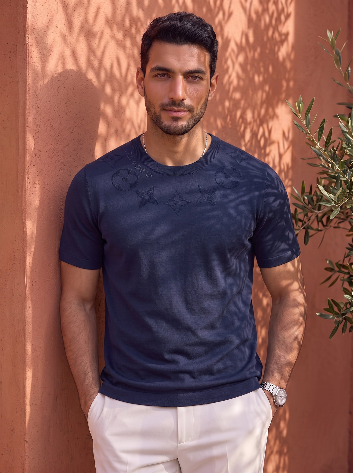 LO-UIS VUI-T-ON T-SHIRT.