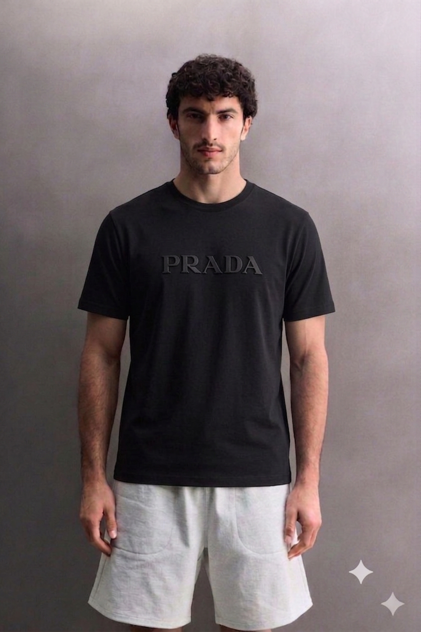 PRADA T-SHIRT.