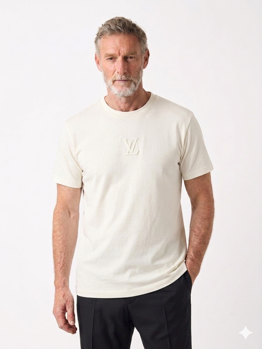 L-o-is Vu-it-on T-SHIRT.