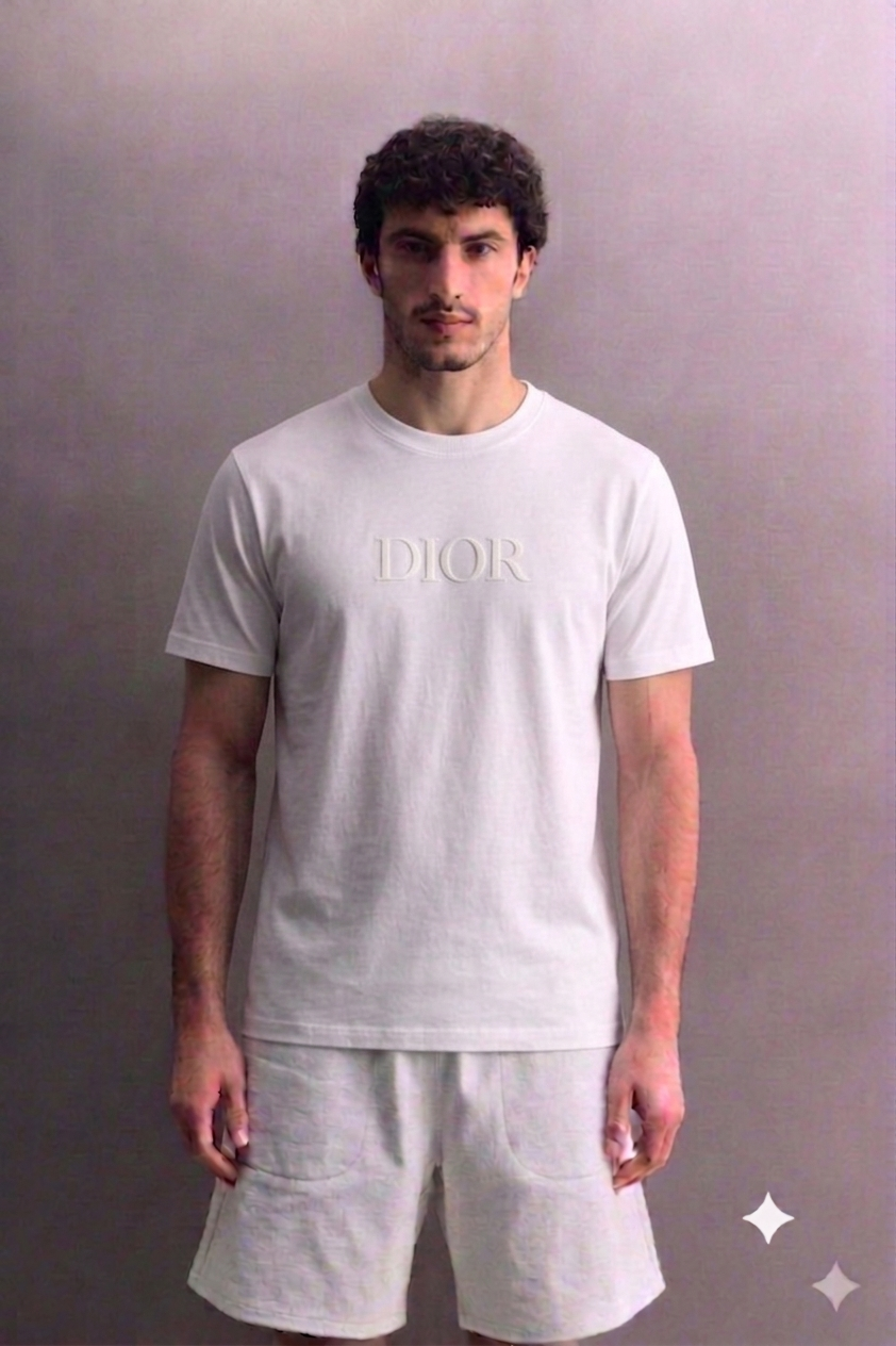 DIOR T-SHIRT.