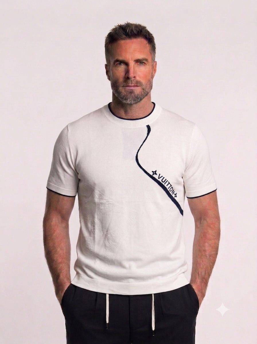 L-o-uis V-u-iton T-SHIRT.