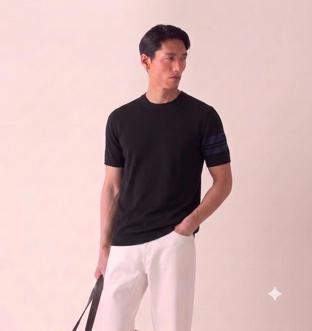PRADA T-SHIRT