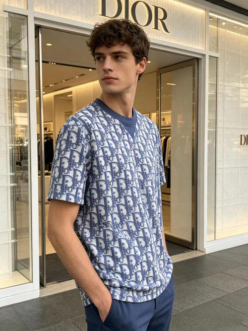DIOR T-SHIRT.
